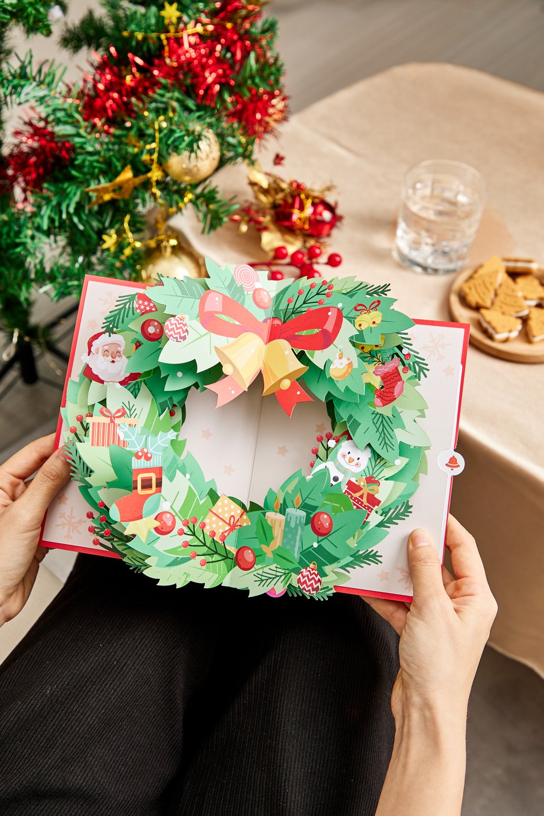Christmas Floral Wreath Pop Up Card