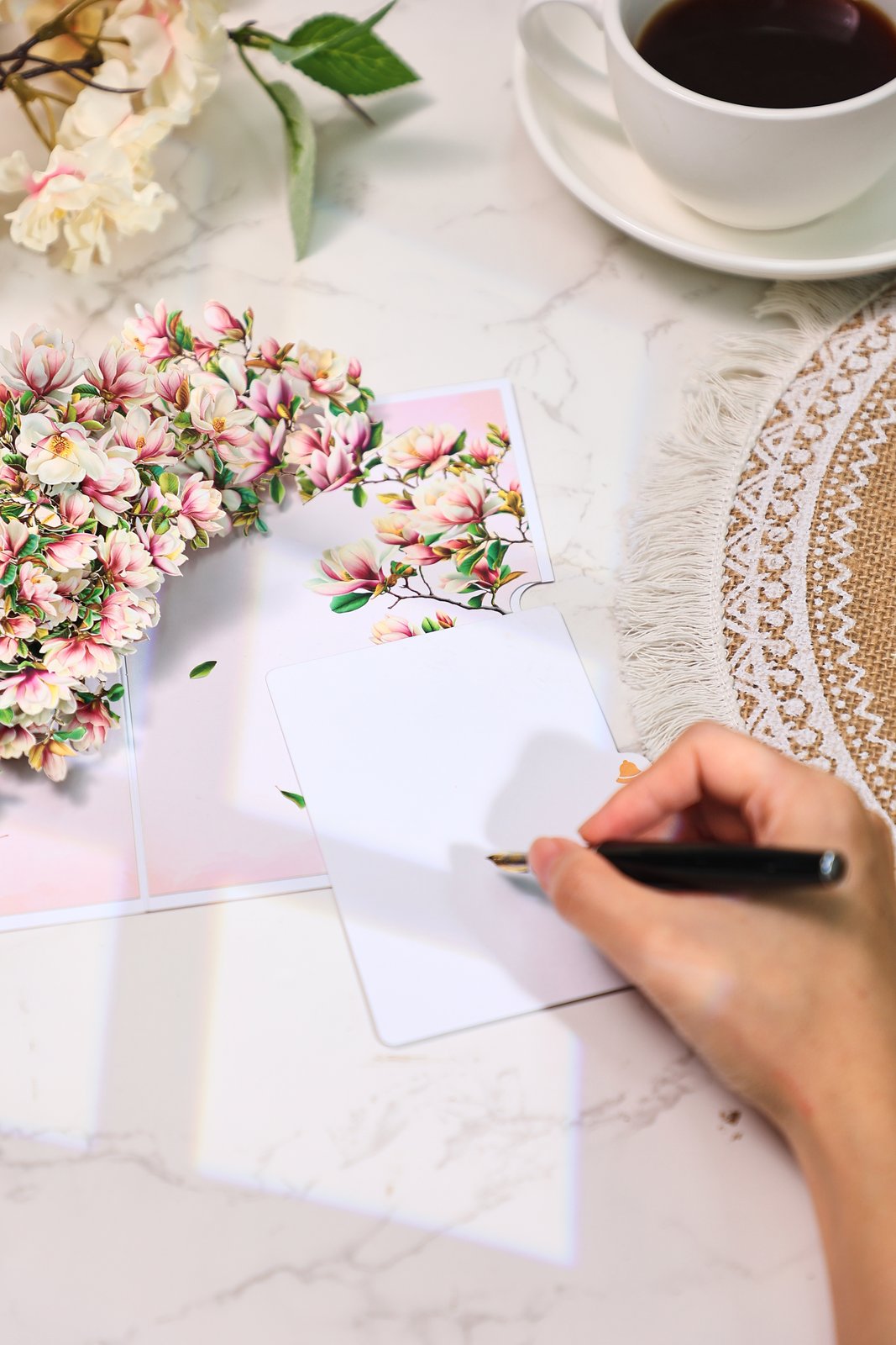 Magnolia Greeting Card