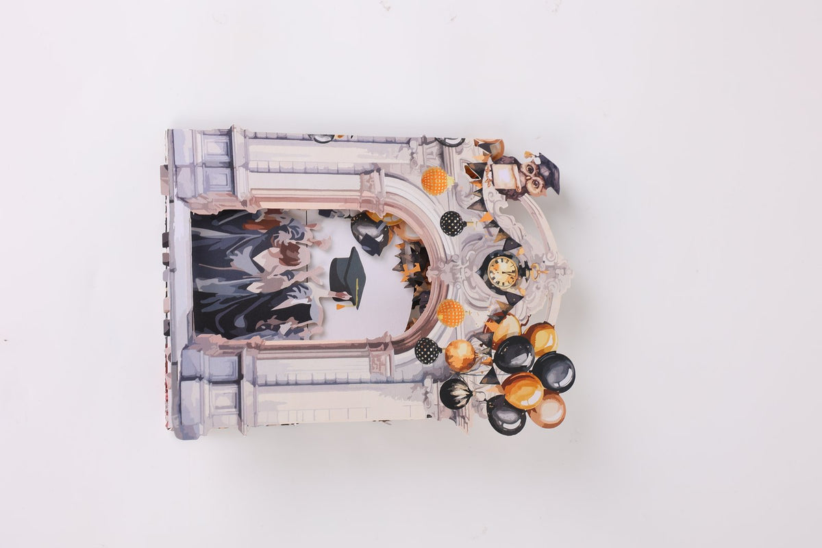 Graduation Double Door Card
