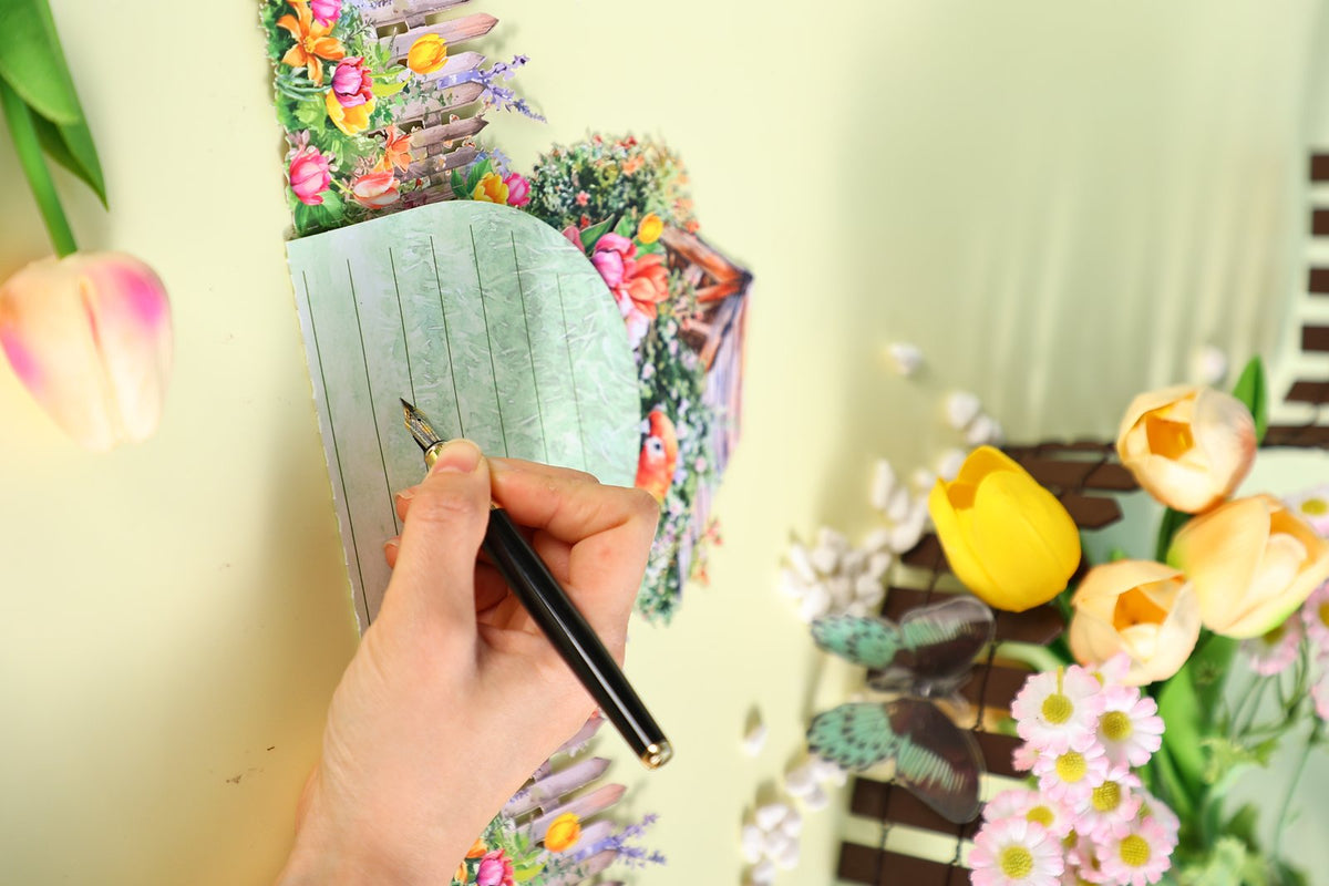 Parrot Tulip Double Door Card