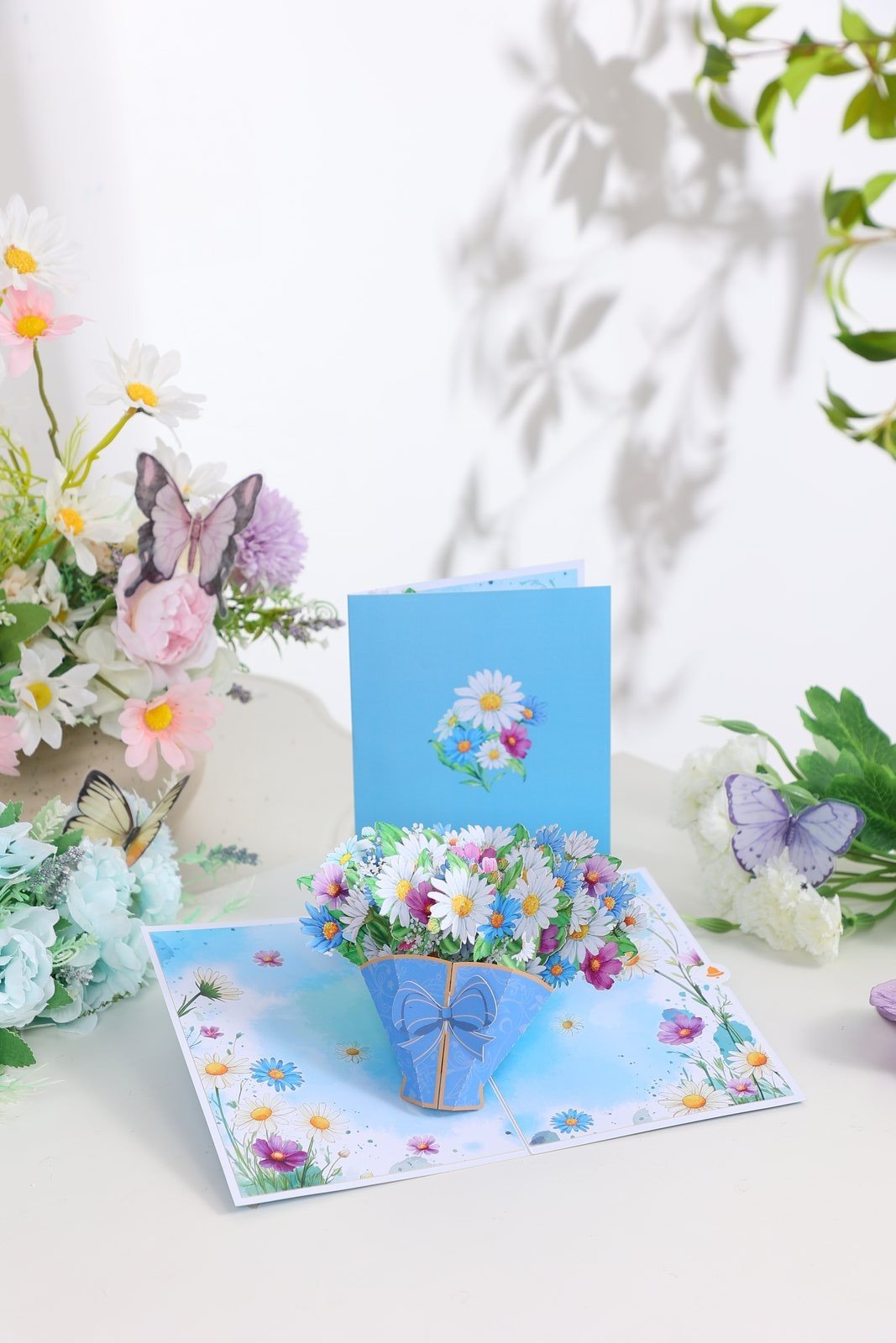 Daisy Flower Bouquet Greeting Card