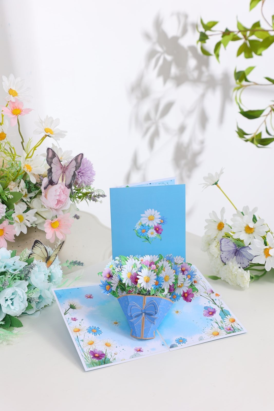 Daisy Flower Bouquet Greeting Card