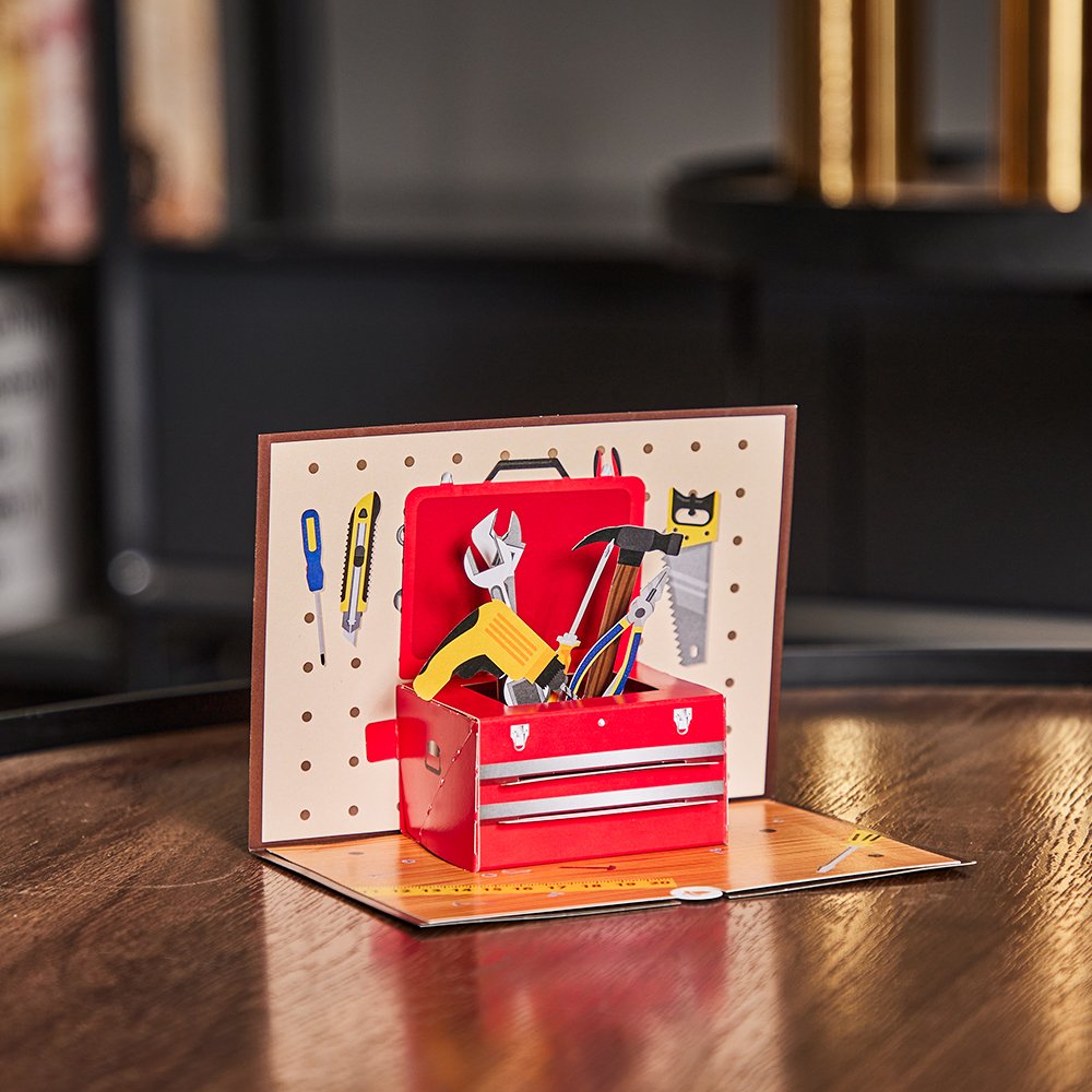 What to Write in a Father's Day Card: 10+ Message Ideas