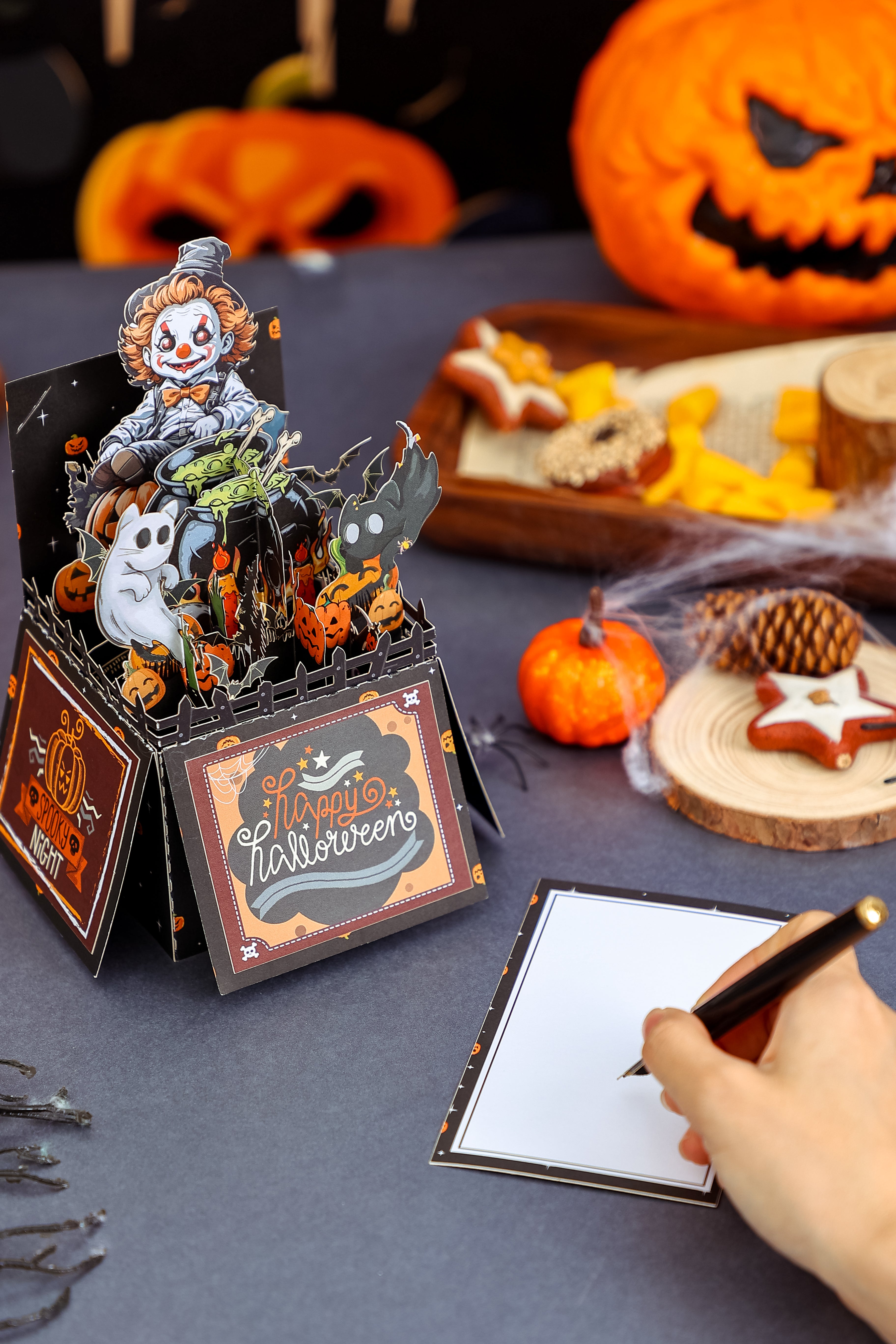 Large Production Capacity Spooky Clown 3D Pop-Up Card Halloween Box Shape Table Decor Greeting Card