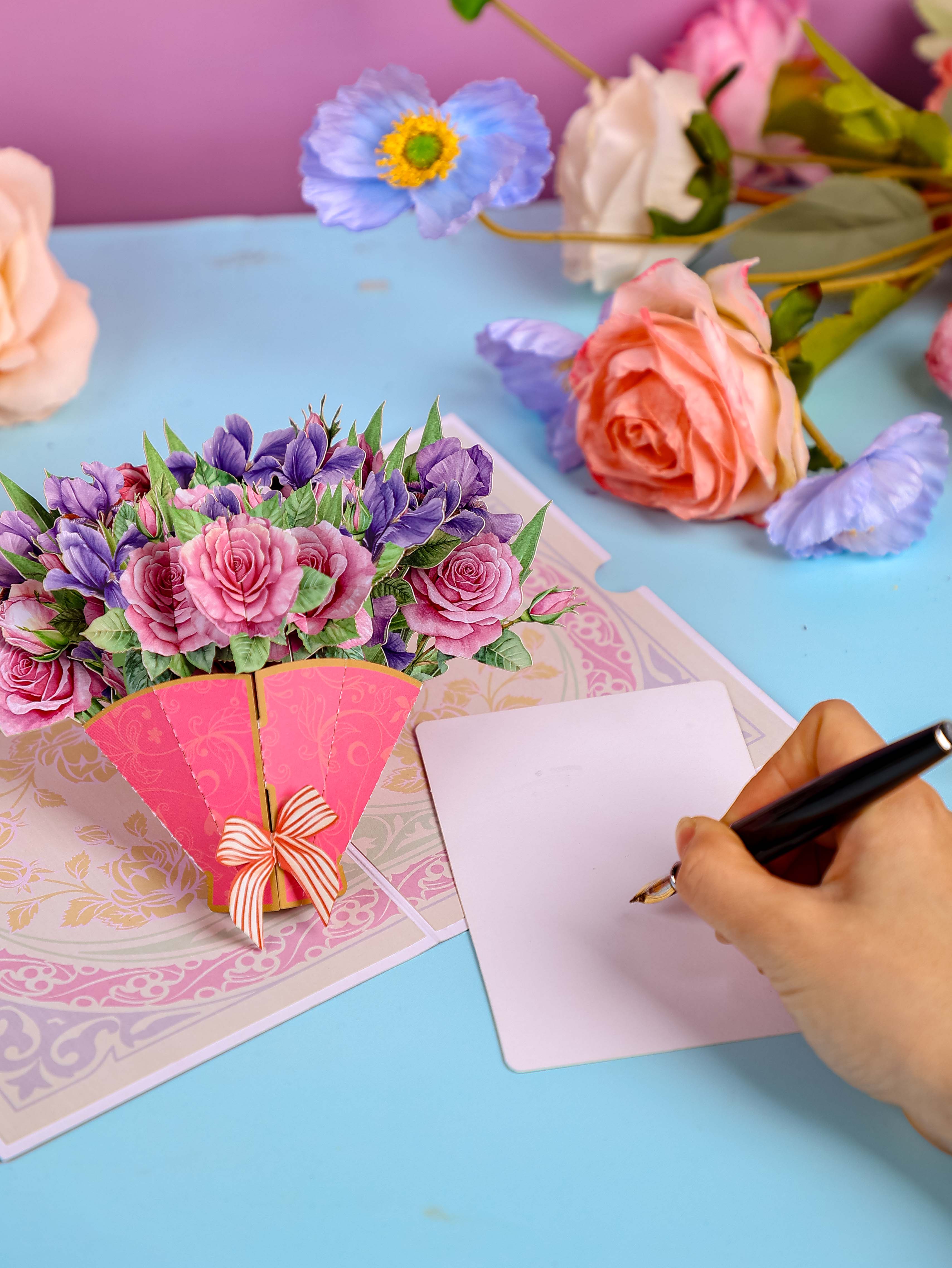 Manufacturer Wholesale Pink Pueple Roses Flower Bouquet 3D Pop-up Card