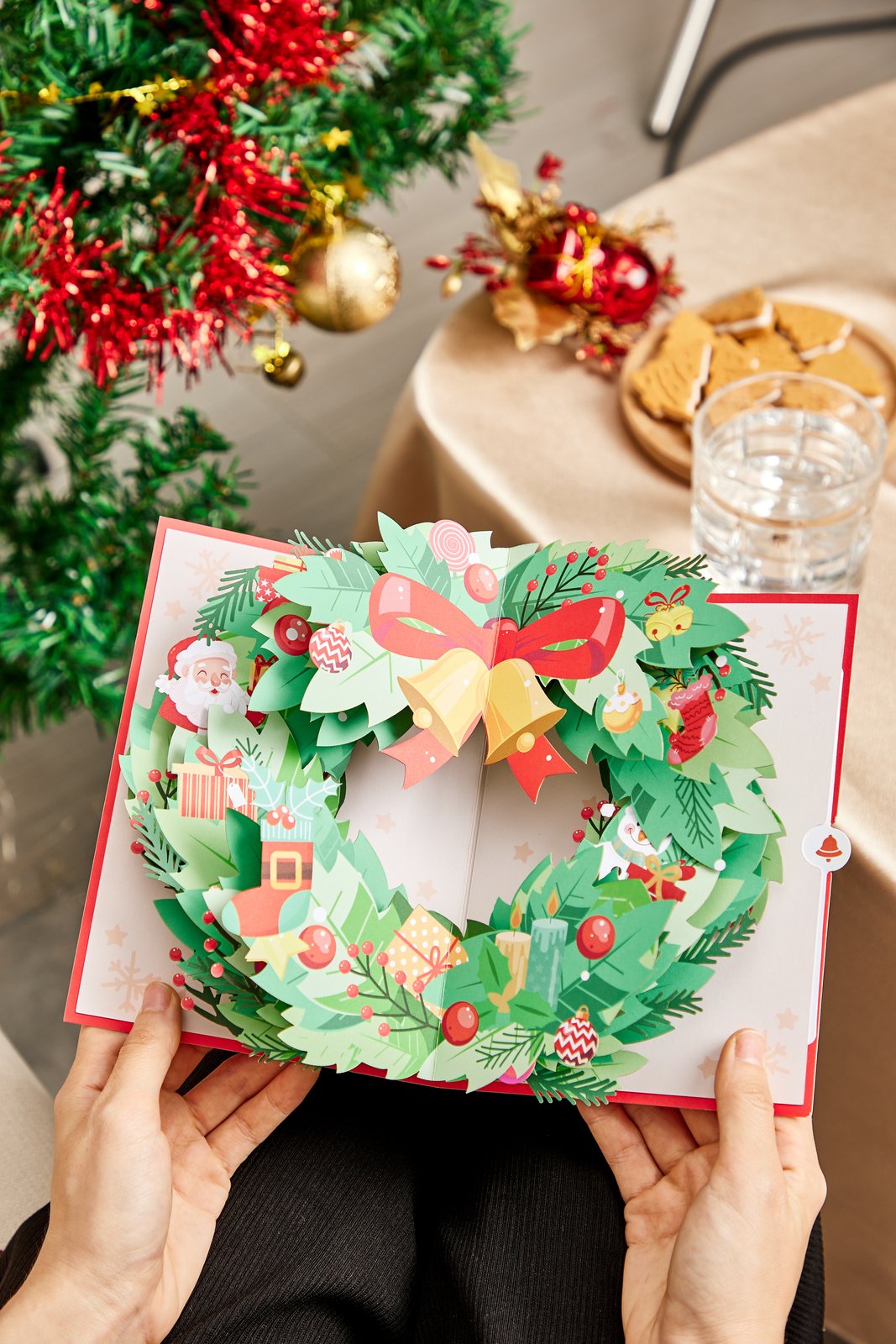 Christmas Floral Wreath Pop Up Card